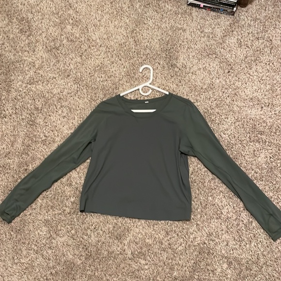 lululemon athletica Tops - Lululemon green dry fit crop top